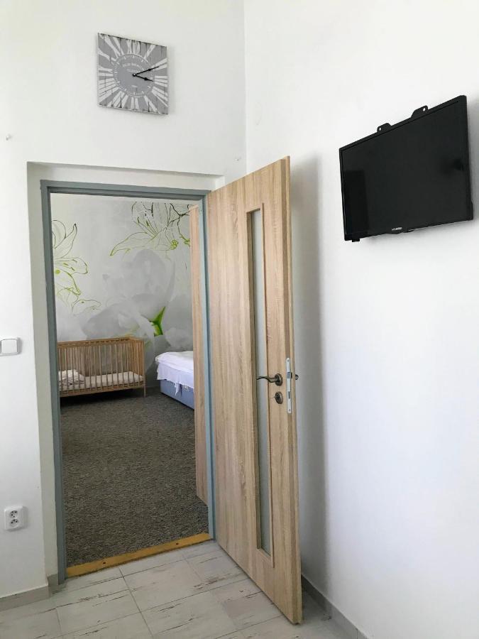 Apartamento Apartman Na Namesti Opočno Exterior foto